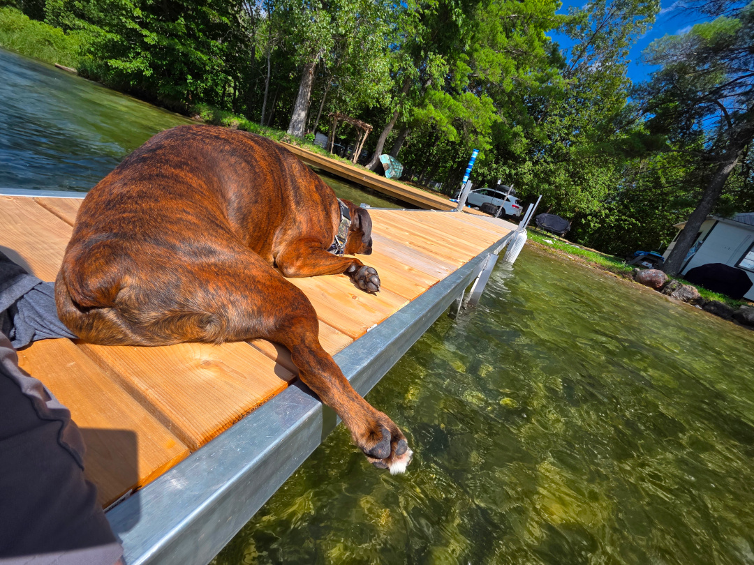 Porter relaxes at his lake house