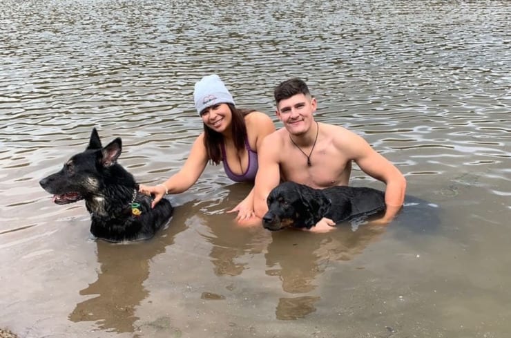 Tripawd Rottie with Family